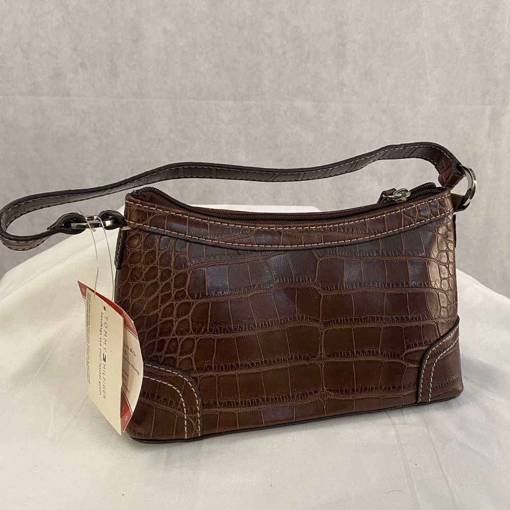 NWT Tommy Hilfiger brown leather baguette bag